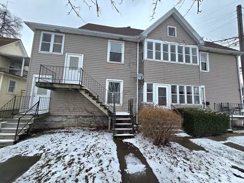 157-159 W Hickory St, Kankakee, IL 60901