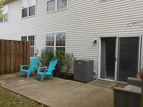 Exterior - 676 Morris Ct, Lakemoor, IL 60051 photo 2 of 2