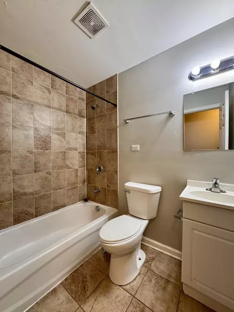 Bath - 3732 153rd St, Midlothian, IL 60445 photo 1 of 2
