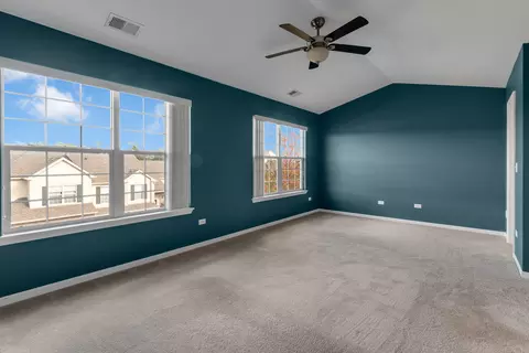Bedroom - 5320 Cobblers Xing, Mchenry, IL 60050 photo 4 of 5