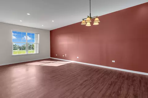 Living - 5320 Cobblers Xing, Mchenry, IL 60050 photo 1 of 3