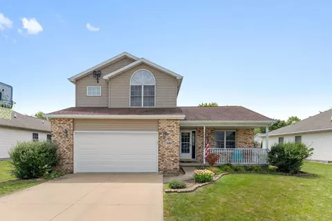 1582 Mid Court Dr, Bourbonnais, IL 60914