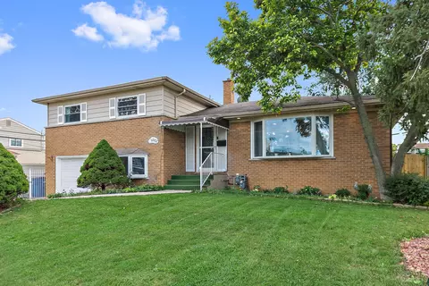 1202 Elsie Dr, Melrose Park, IL 60160