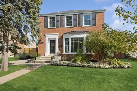 1813 Manchester Ave, Westchester, IL 60154