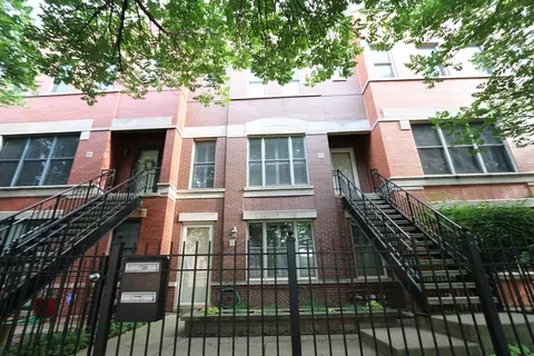 1437 W Fillmore St, Chicago, IL 60607