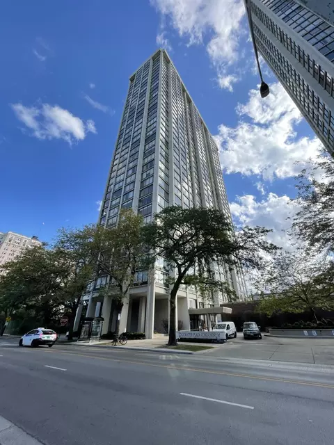5455 N Sheridan Rd #2611, Chicago, IL 60640