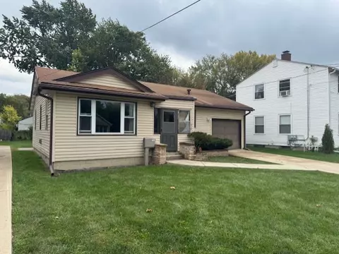 215 N Ohio St, Aurora, IL 60505