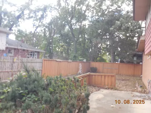 Exterior - Undisclosed, Brookfield, IL 60513 photo 2 of 2