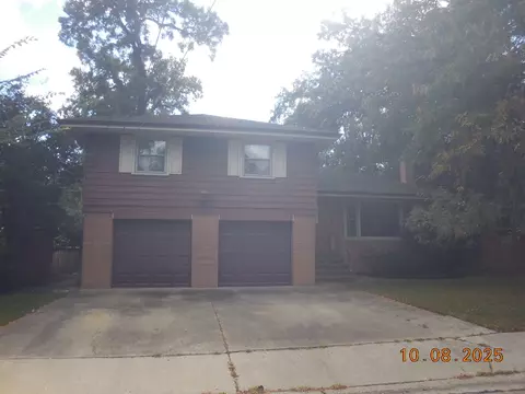 Exterior - Undisclosed, Brookfield, IL 60513 photo 1 of 2