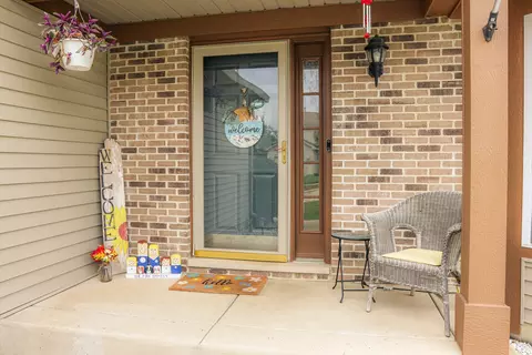 407 Keller St, Plano, IL 60545 photo 3