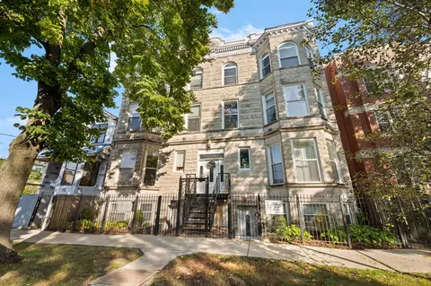 1939 N Sawyer Ave #2, Chicago, IL 60647