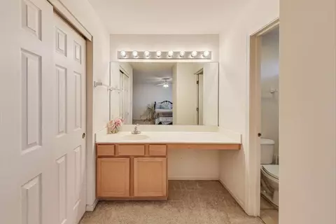 Bath - 2922 Discovery Dr, Plainfield, IL 60586 photo 2 of 4
