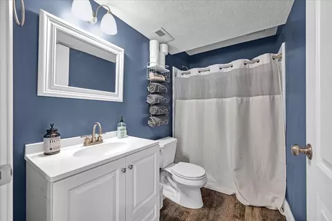 Bath - 1001 Mugho Ct, Normal, IL 61761 photo 6 of 6