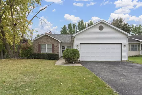 1212 Loren Dr, Dekalb, IL 60115