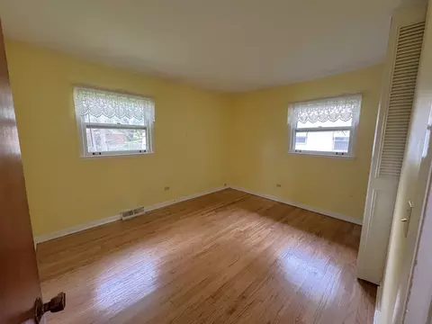 Bedroom - 1372 Algonquin Dr, Elgin, IL 60120 photo 1 of 6