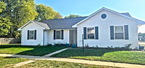 1913 E Newport Dr, Urbana, IL 61802