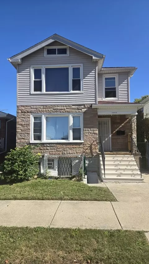 10015 S State St, Chicago, IL 60628