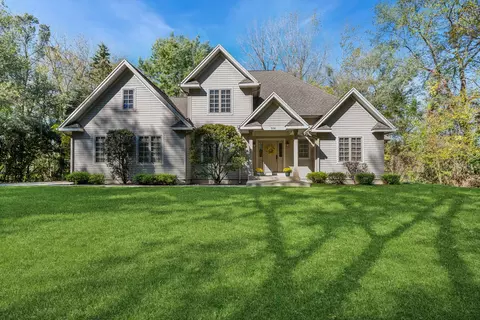 5116 Bonnie Brae Rd, Richmond, IL 60071
