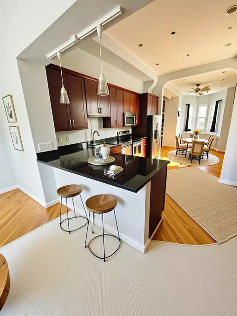 Kitchen - 2058 W Washington Blvd, Chicago, IL 60612 photo 4 of 5