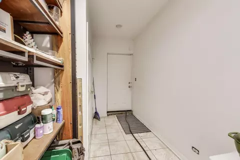 Entry Way - 2058 W Washington Blvd, Chicago, IL 60612 photo 2 of 2