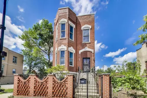 2058 W Washington Blvd, Chicago, IL 60612