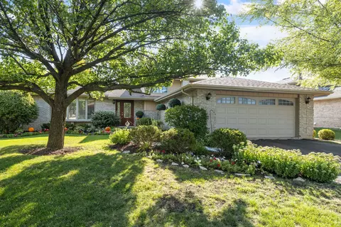 1353 Washburn Way, Lockport, IL 60441