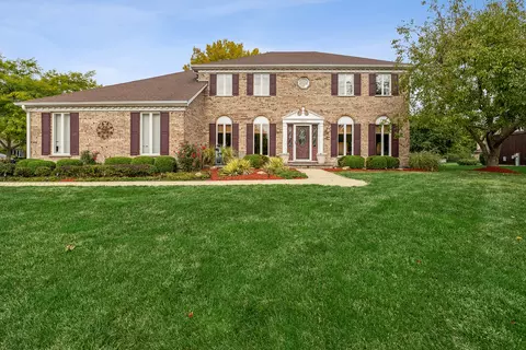 2306 Hanscom Ct, Schaumburg, IL 60193