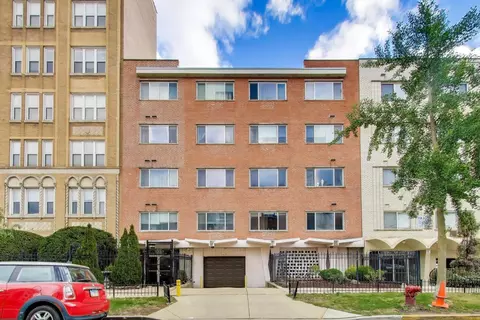 5953 N Kenmore Ave #404, Chicago, IL 60660