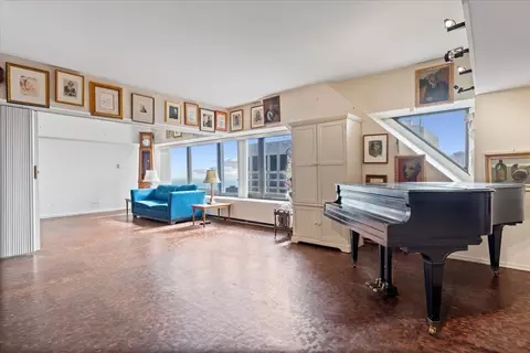 Living - 175 E Delaware Pl #7008, Chicago, IL 60611 photo 4 of 7