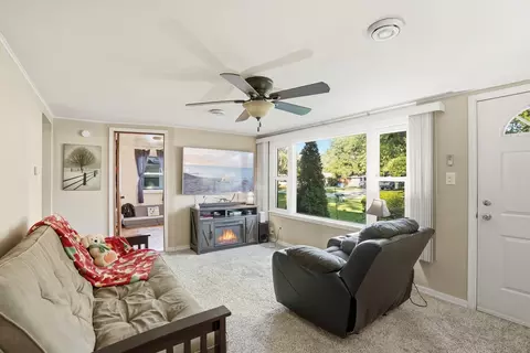 Living - 3514 William St, Steger, IL 60475 photo 1 of 2