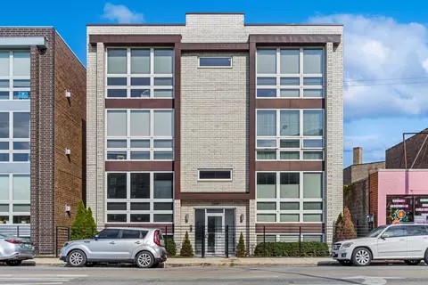 3209 N Elston Ave #2S, Chicago, IL 60618