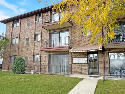 10930 Central Ave #1B, Chicago Ridge, IL 60415