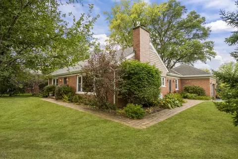 1014 S Ridge Rd, Lake Forest, IL 60045