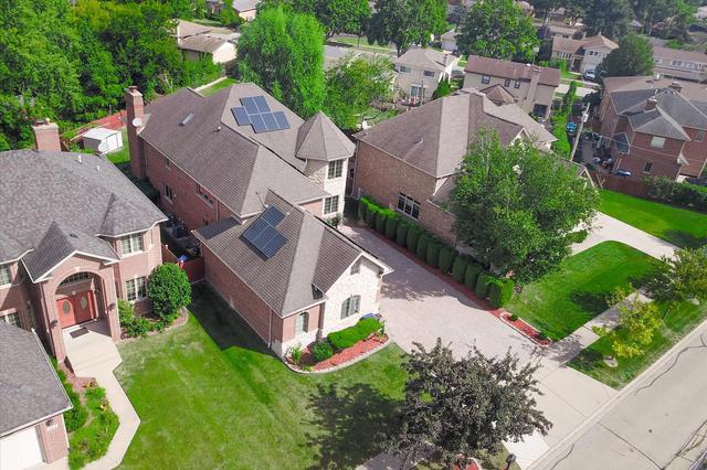 308 Berkshire Ln, Des Plaines, IL 60016