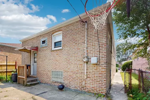 Exterior - 124 E 83rd St, Chicago, IL 60619 photo 2 of 2