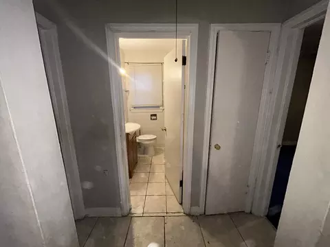 Entry Way - Undisclosed, Chicago, IL 60619 photo 2 of 3