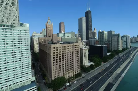 680 N Lake Shore Dr #321, Chicago, IL 60611