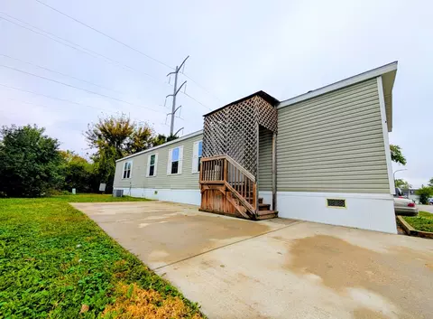 788 Maple Ln, Justice, IL 60458 photo 2