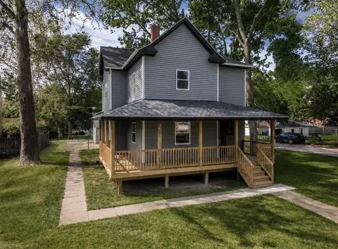 220 W Bennett St, Pontiac, IL 61764