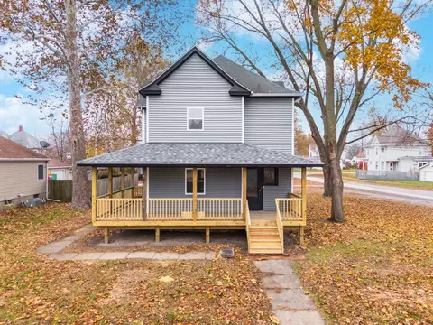 220 W Bennett St, Pontiac, IL 61764