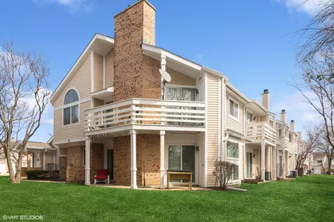1027 Courtland Dr #1027, Buffalo Grove, IL 60089