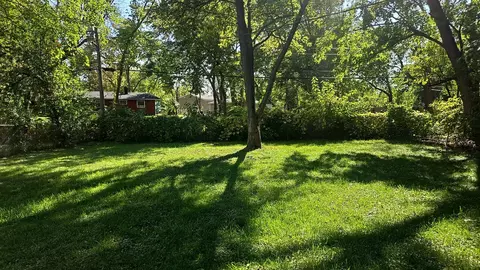 Exterior - 15333 Cherry Ln, Markham, IL 60428 photo 5 of 7