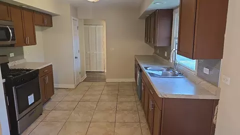 Other - 15333 Cherry Ln, Markham, IL 60428 photo 3 of 7