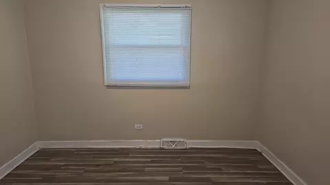 Bedroom - 15333 Cherry Ln, Markham, IL 60428 photo 3 of 3