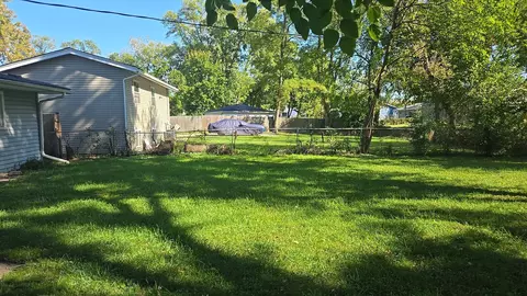 Exterior - 15333 Cherry Ln, Markham, IL 60428 photo 7 of 7