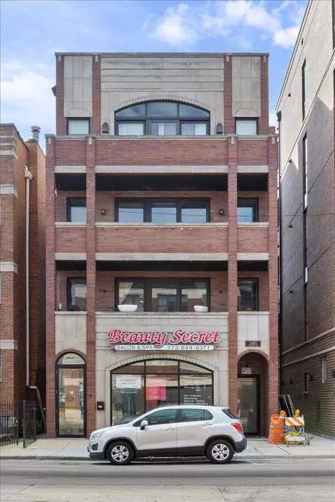 2463 W Foster Ave #3, Chicago, IL 60625