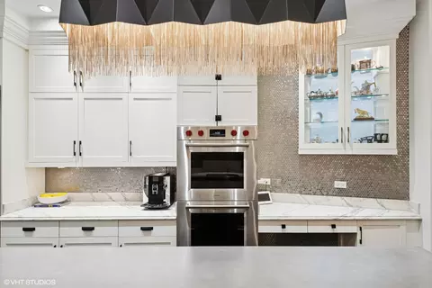 Kitchen - 42 E Schiller St, Chicago, IL 60610 photo 4 of 7