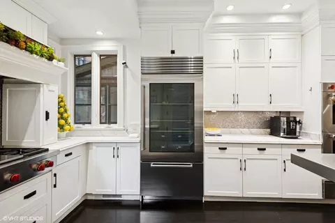 Other - 42 E Schiller St, Chicago, IL 60610 photo 2 of 13