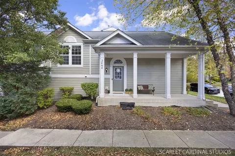 2464 Emily Ln, Elgin, IL 60124