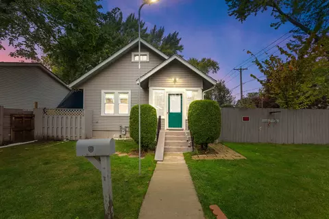 824 N Butrick St, Waukegan, IL 60085